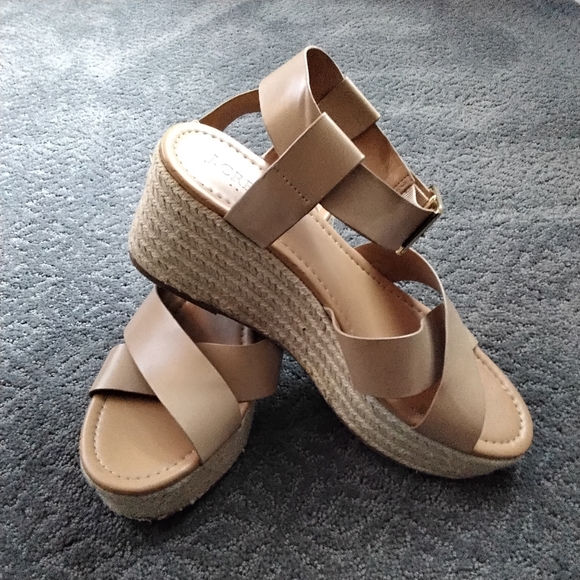 J. Crew Shoes - J. Crew Nude Platform Espadrille Sandals - 9